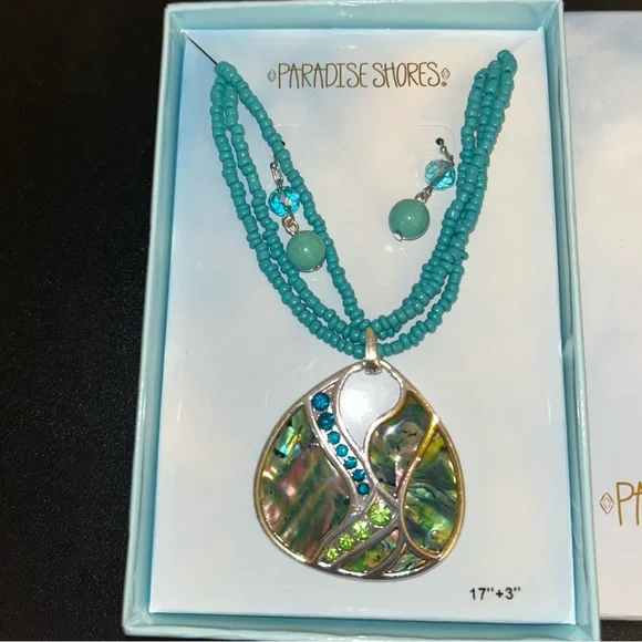 Paradise Shores Blue and Silver Necklace Earring Set Boxed New Beachy Statement - Picture 2 of 3
